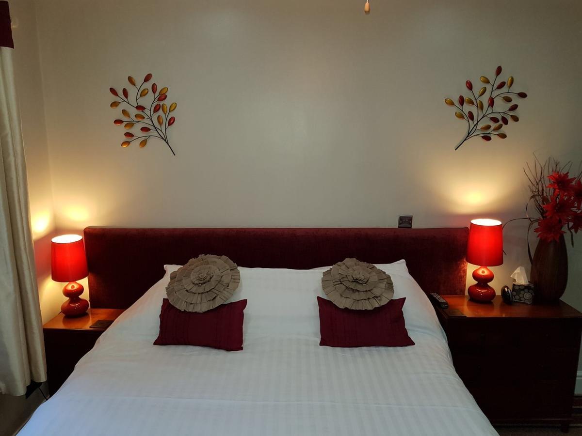 Castle Green Bed And Breakfast Ashbourne  Exterior photo